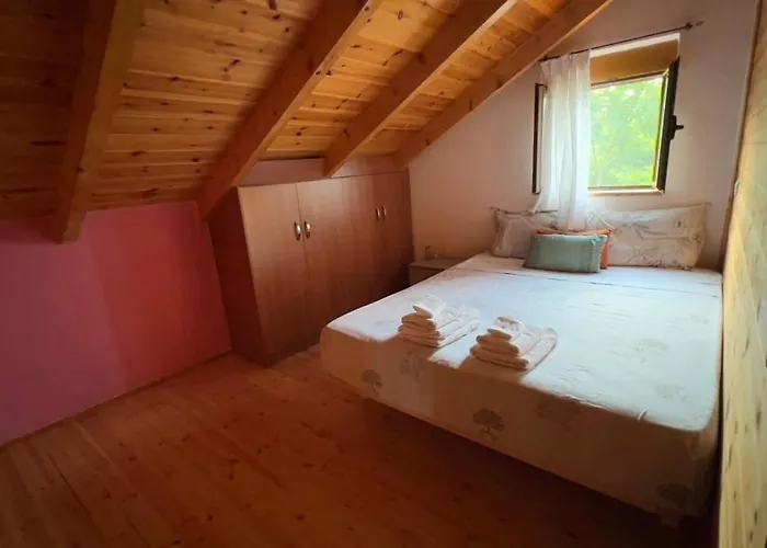 The Mountain Attic * Permet